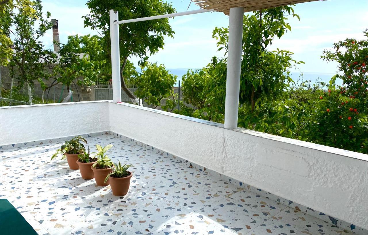 Maison Bellevue - 2 Bdrm Villa In Borsh Beach Exterior photo